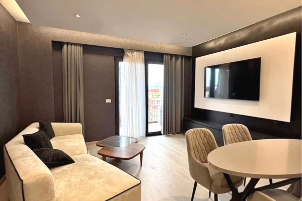 Shtepi me qera 2+1 ne Tirane - 1,500 Euro