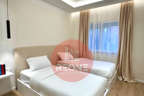Rr e Elbasanit, jepet apartament 2+1 me qera i arreduar modern!