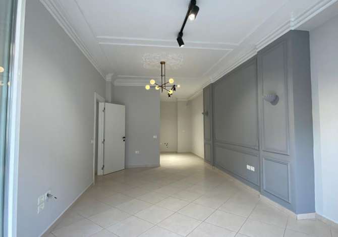 Ambient biznesi me qera 3+1 ne Tirane - 500 Euro
