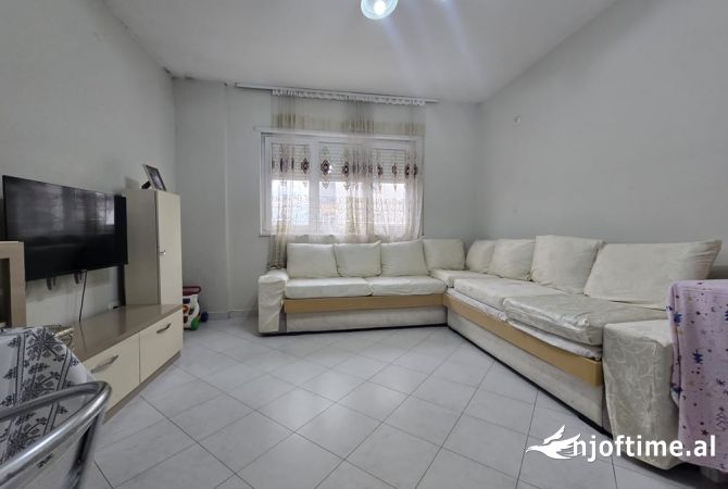 Shtepi ne shitje 1+1 ne Tirane - 129,000 Euro
