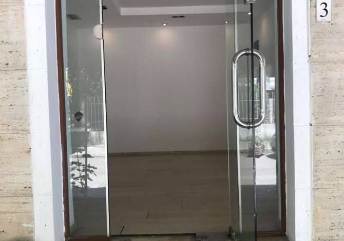 Dyqan me qera te zona e ish Bllokut