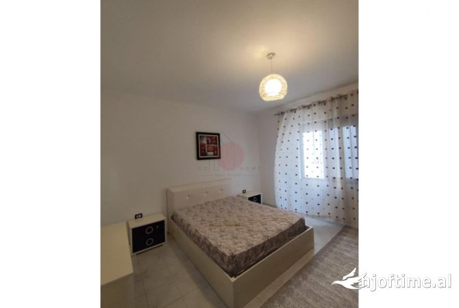 Shtepi me qera 2+1 ne Tirane - 450 Euro
