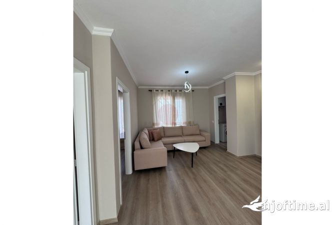 Shtepi me qera 2+1 ne Tirane - 500 Euro