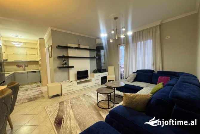 Shtepi me qera 2+1 ne Tirane - 500 Euro