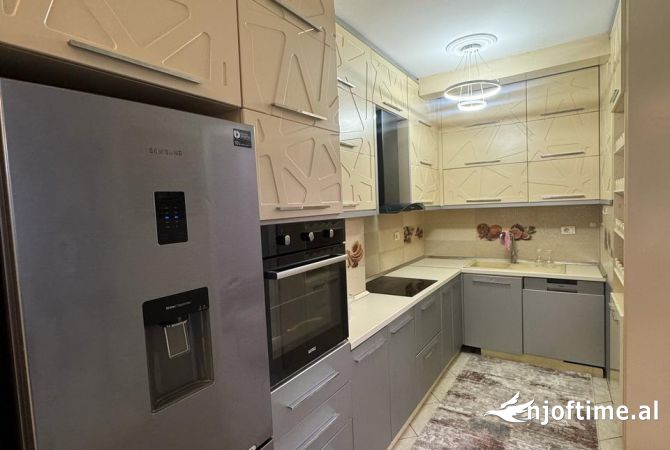 Shtepi me qera 2+1 ne Tirane - 500 Euro