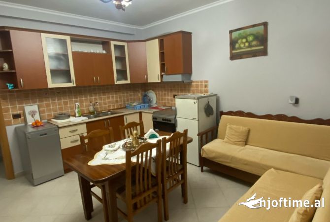 Shtepi me qera 2+1 ne Tirane - 550 Euro
