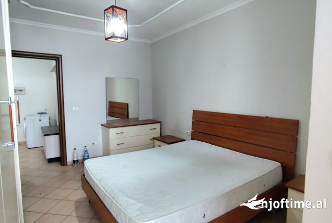Shtepi me qera 1+1 ne Tirane - 500 Euro