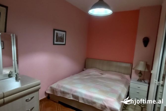 Shtepi me qera 2+1 ne Tirane - 450 Euro