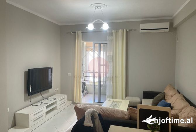 Shtepi me qera 1+1 ne Tirane - 400 Euro