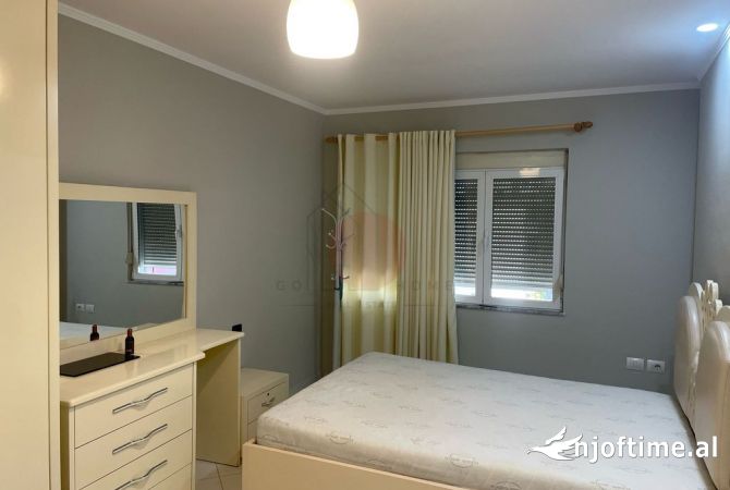 Shtepi me qera 1+1 ne Tirane - 400 Euro
