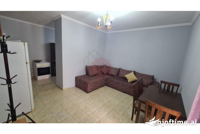 Shtepi me qera 1+1 ne Tirane - 370 Euro