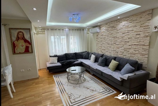 Casa in vendita 2+1 a Tirana - 135,000 Euro