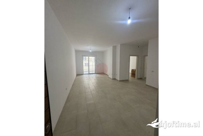 Shtepi ne shitje 2+1 ne Tirane - 102,000 Euro