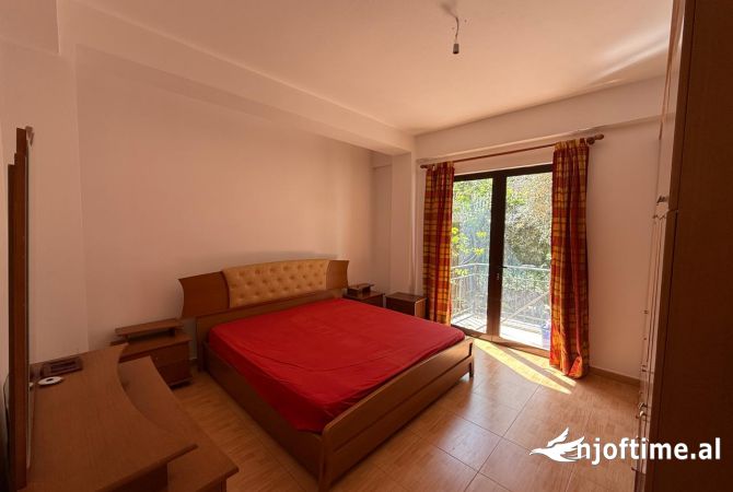 Shtepi me qera 1+1 ne Tirane - 400 Euro
