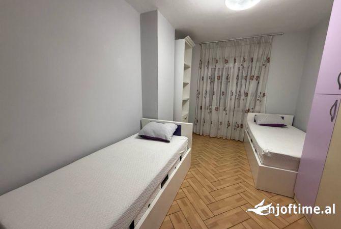 Shtepi me qera 2+1 ne Tirane - 600 Euro