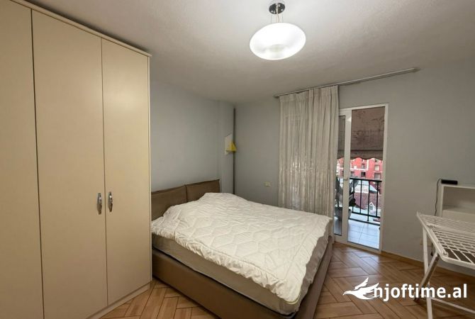 Shtepi me qera 2+1 ne Tirane - 600 Euro