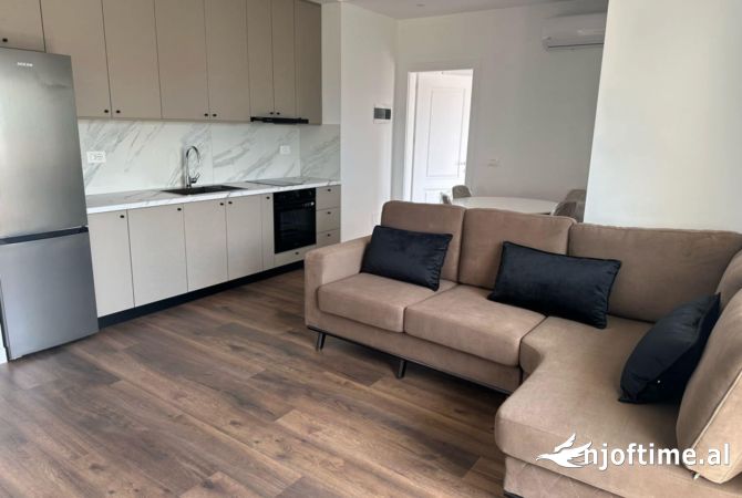 Shtepi me qera 1+1 ne Tirane - 400 Euro