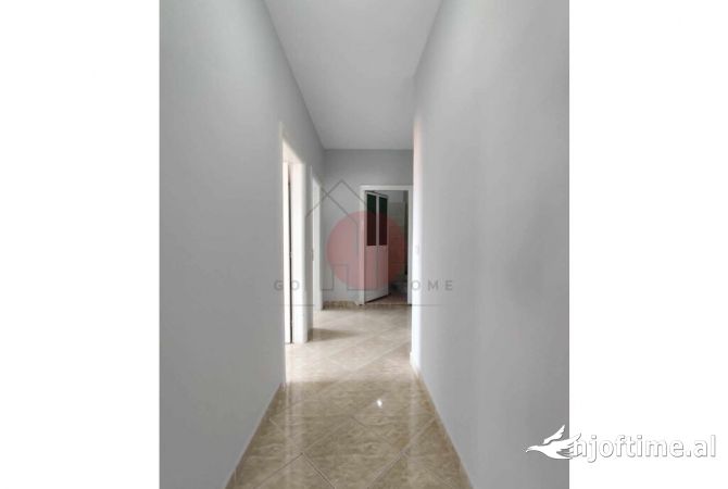 Shtepi me qera 2+1 ne Tirane - 300 Euro