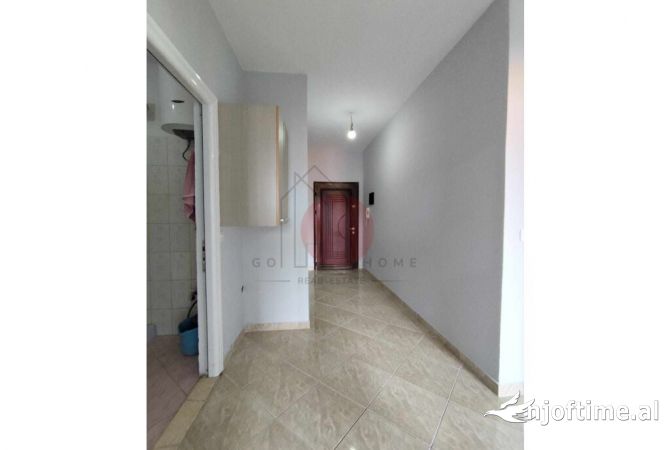 Shtepi me qera 2+1 ne Tirane - 300 Euro