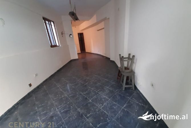Shtepi ne shitje 2+1 ne Tirane - 275,000 Euro