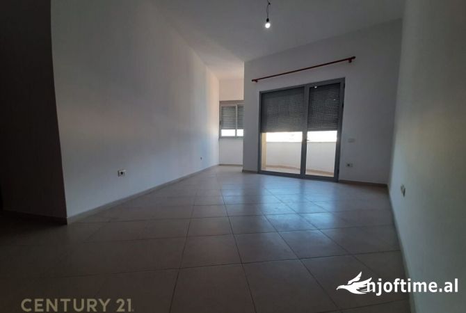 Shtepi ne shitje 2+1 ne Tirane - 275,000 Euro