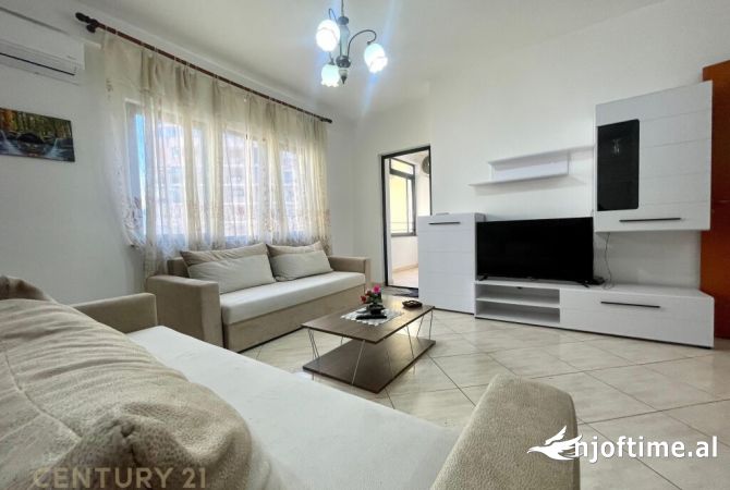 Shtepi ne shitje Apartament ne Tirane, 2+1, Mobilimi E mobiluar, Pagesa 213,000  Euro.