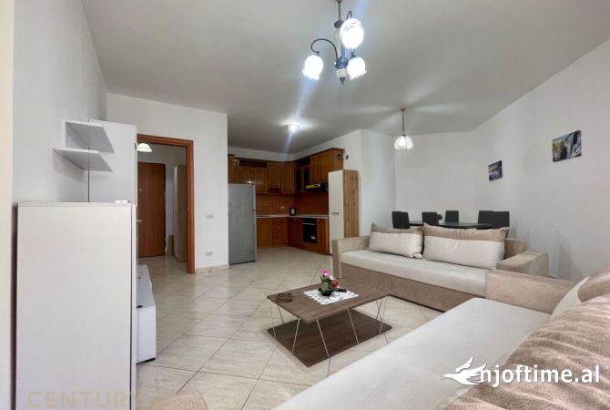 Shtepi ne shitje Apartament ne Tirane, 2+1, Mobilimi E mobiluar, Pagesa 213,000  Euro.