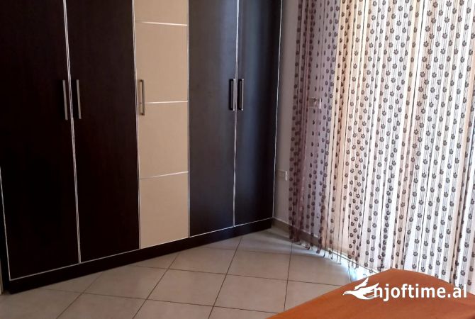 Shtepi me qera Apartament ne Tirane, 1+1, Mobilimi E mobiluar, Pagesa 37,000  Leke.