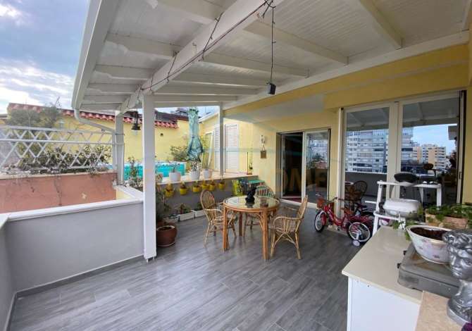 Shtepi ne shitje Apartament ne Durres, 3+1, Mobilimi E mobiluar, Pagesa 280,000  Euro.