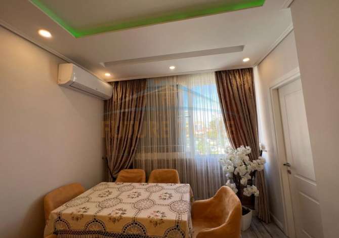 Shtepi ne shitje Apartament ne Durres, 2+1, Mobilimi E mobiluar, Pagesa 150,000  Euro.