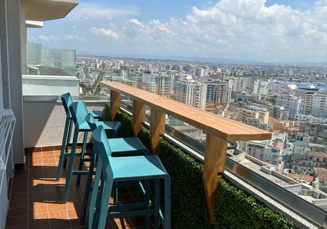 Shtepi ne shitje Apartament ne Durres, 2+1, Mobilimi E mobiluar, Pagesa 430,000  Euro.