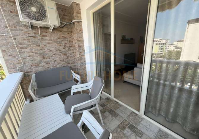 Shtepi ne shitje Apartament ne Durres, 2+1, Mobilimi E mobiluar, Pagesa 120,000  Euro.