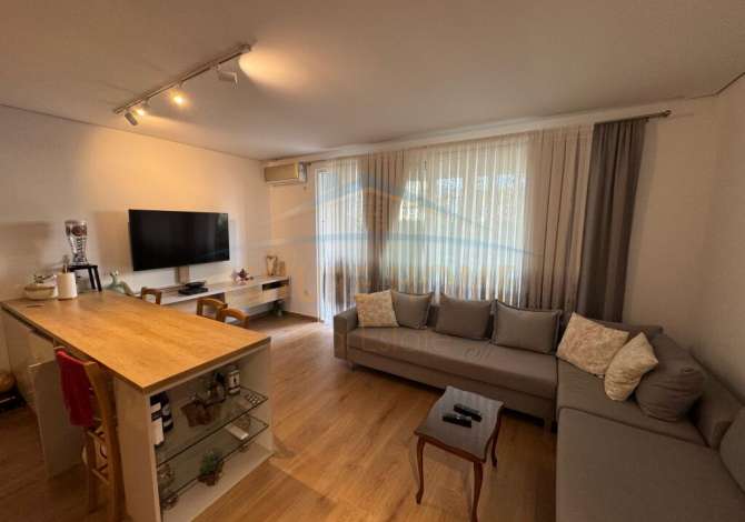 Shtepi ne shitje Apartament ne Durres, 2+1, Mobilimi E mobiluar, Pagesa 340,000  Euro.