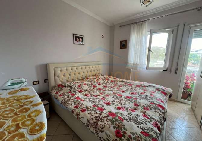 Shtepi ne shitje Apartament ne Durres, 2+1, Mobilimi E mobiluar, Pagesa 110,000  Euro.