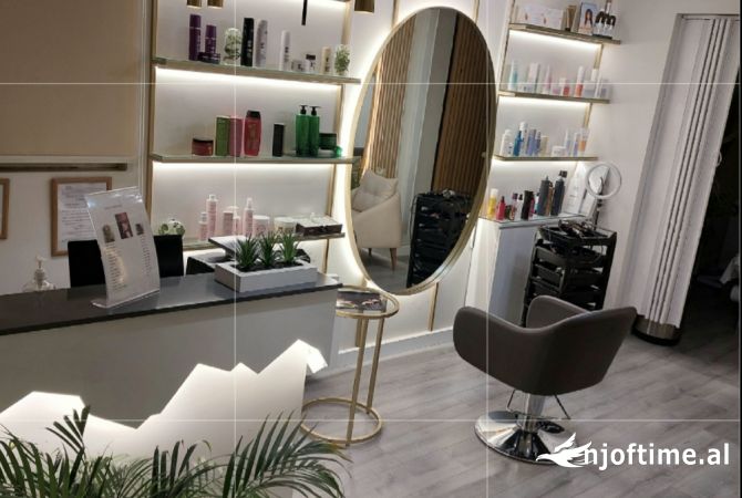 Ambient biznesi me qera 1+1 ne Tirane - 25,000 Leke