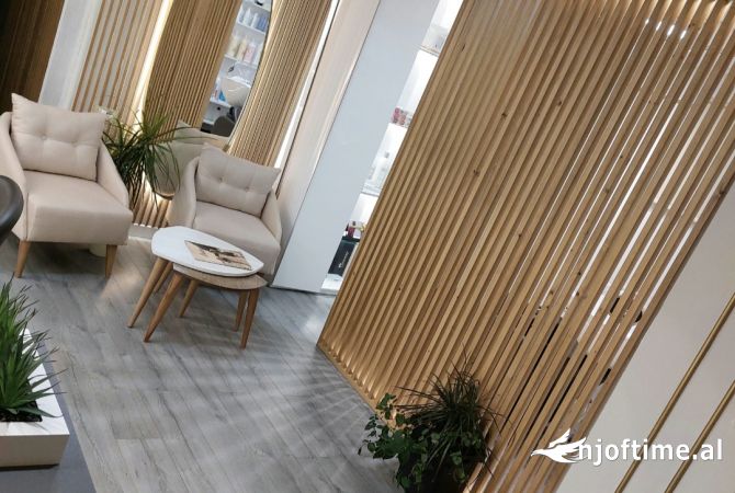 Ambient biznesi me qera 1+1 ne Tirane - 25,000 Leke