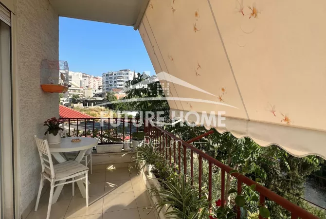 Shtepi ne shitje Apartament ne Tirane, 2+1, Mobilimi E mobiluar, Pagesa 105,000  Euro.