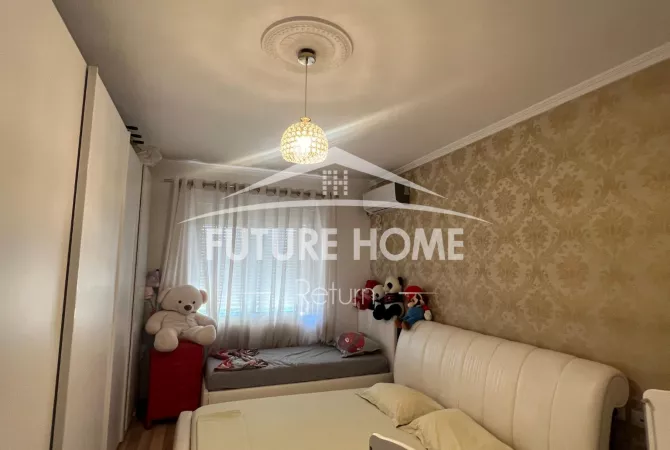 Shtepi ne shitje Apartament ne Tirane, 2+1, Mobilimi E mobiluar, Pagesa 105,000  Euro.