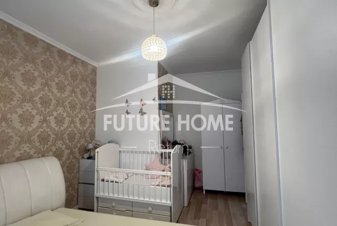 Shtepi ne shitje Apartament ne Tirane, 2+1, Mobilimi E mobiluar, Pagesa 105,000  Euro.