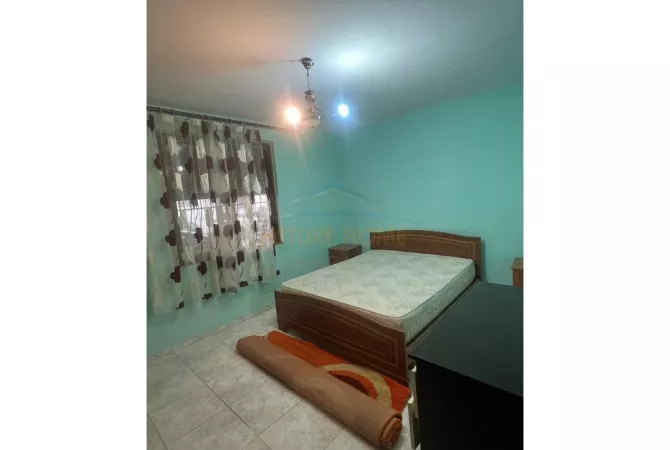 Shtepi me qera 2+1 ne Tirane - 450 Euro