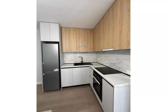 Shtepi ne shitje Apartament ne Tirane, 2+1, Mobilimi E mobiluar, Pagesa 135,000  Euro.