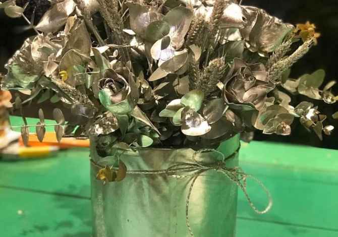 SUN FLOWER ju ofron Buqeta, Kurora, Kompozime, Pergatitje eventesh, Projektim Lulishte etj.