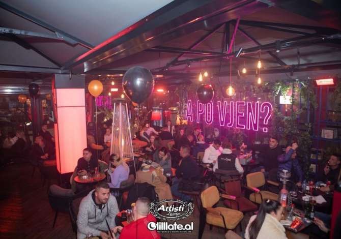 Njoftime Pune ne Tirane, Profesioni Kamarier,Ndihmese Banakiere , , Pagesa Me Marreveshje.