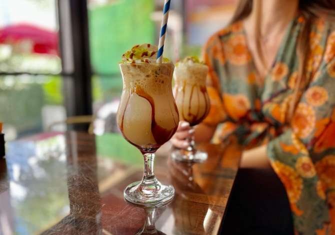 Njoftime Pune ne Tirane, Profesioni Kamarier/e,Banakier/e , , Pagesa Me Marreveshje.