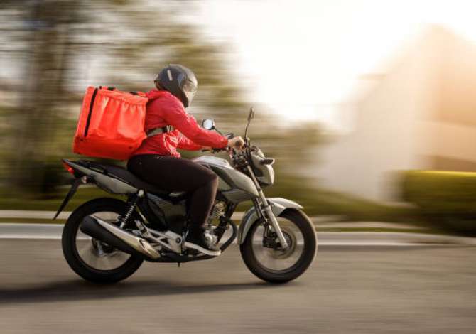 Job Offers 4 motorrist , 2 recepsioniste