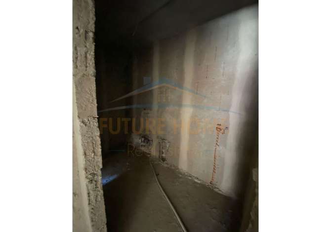 Shtepi ne shitje Apartament ne Tirane, 1+1, Mobilimi Bosh, pa mobiluar, Pagesa 96,361  Euro.