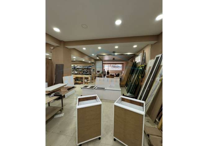 Shitet, Ambient Biznesi, Kthesa e Kamzes.UNA42852