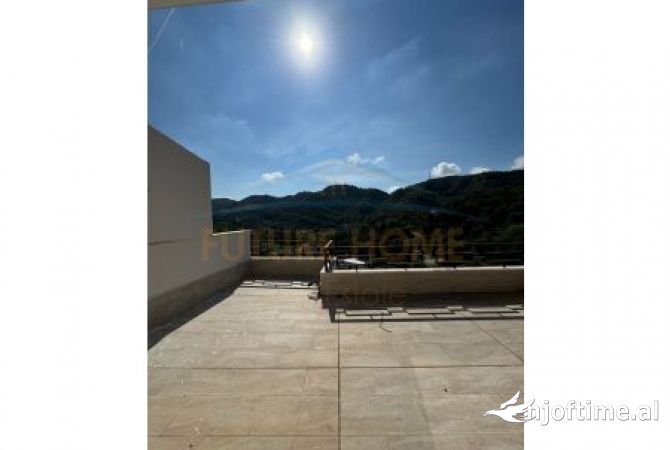 Shtepi ne shitje 4+1 ne Tirane - 450,000 Euro