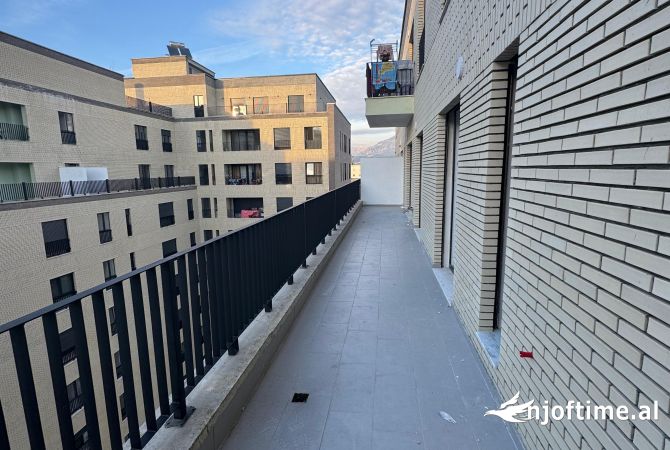 Shtepi me qera 3+1 ne Tirane - 800 Euro