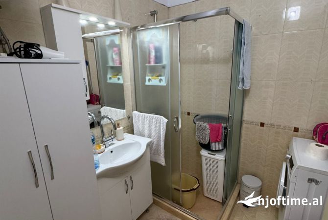 Shtepi me qera 1+1 ne Tirane - 400 Euro